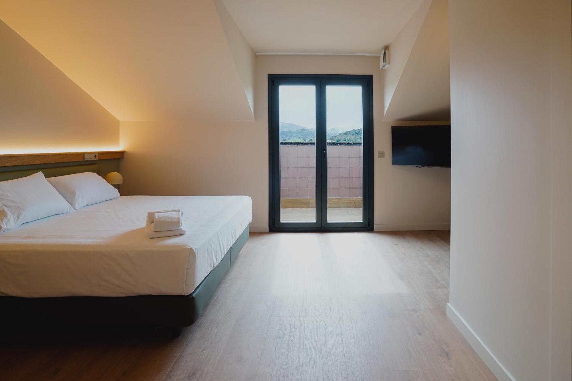 הוזנאיו Hotel Los Pasiegos מראה חיצוני תמונה