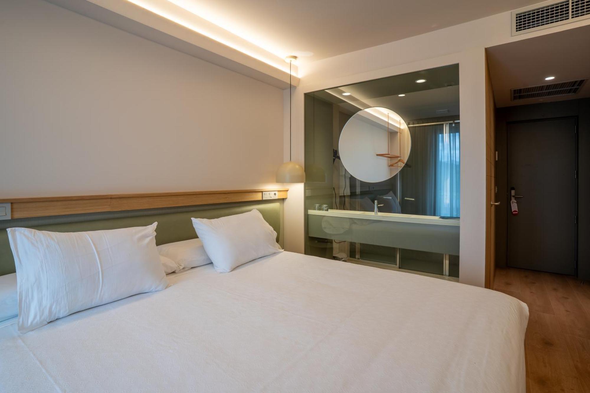 הוזנאיו Hotel Los Pasiegos מראה חיצוני תמונה