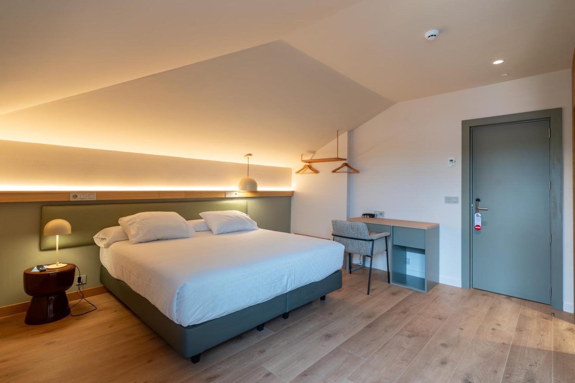 הוזנאיו Hotel Los Pasiegos מראה חיצוני תמונה